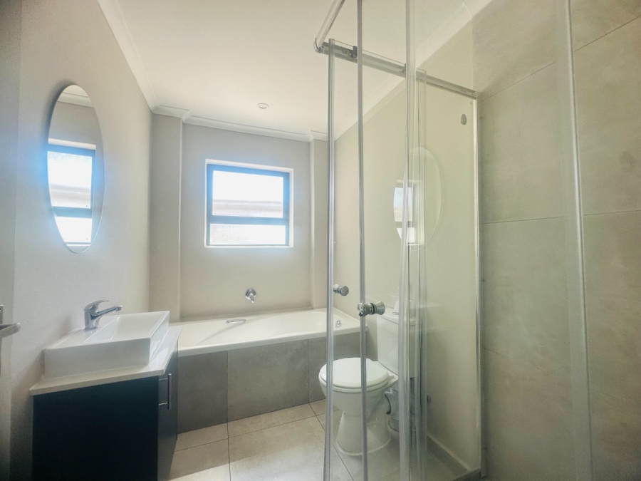 3 Bedroom Property for Sale in Parklands Western Cape